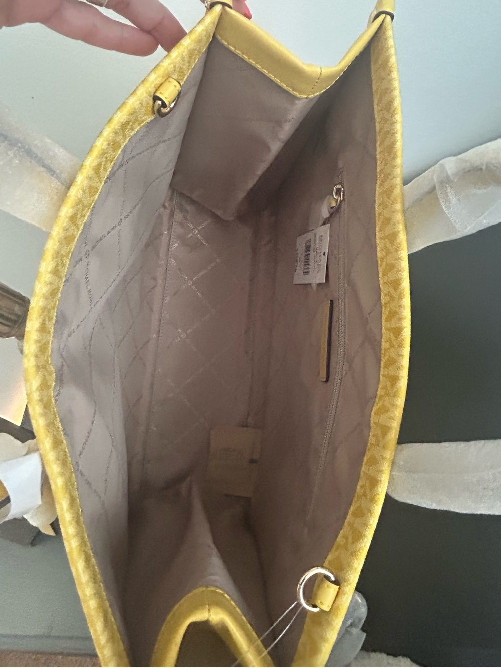 Michael Kors Mirella Medium East West Tote Daisy Yellow MK Signature Crossbody - Picture 10 of 12